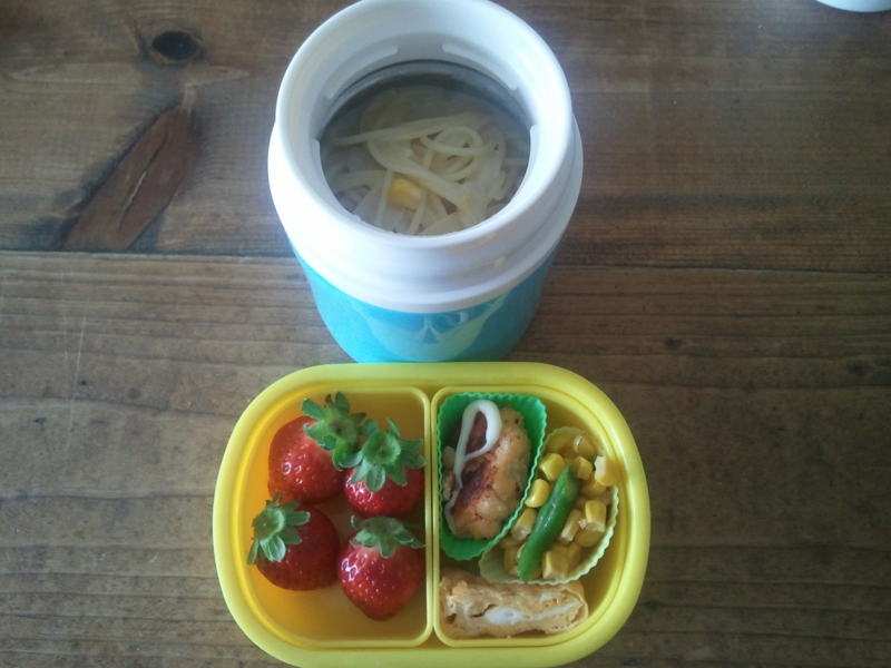 2012年3月15日保育園児のお弁当はクリームスパゲティ