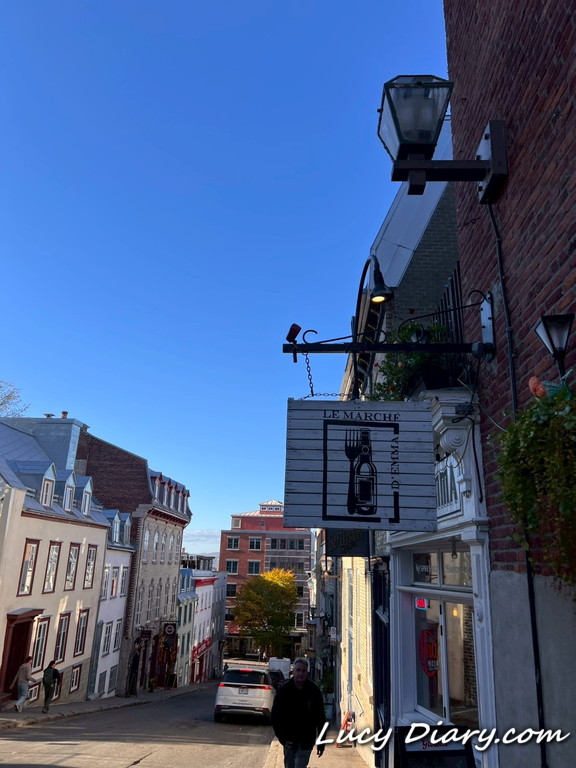 Le Marché d'Emmaというスーパー