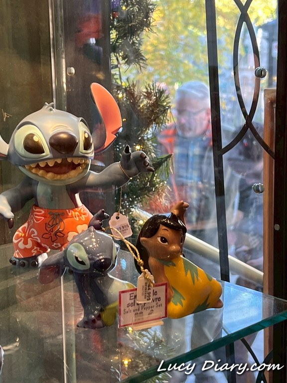 陶器のソルト＆ペッパー入れ