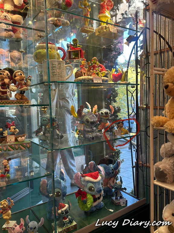 陶器のソルト＆ペッパー入れが展示してあったところ